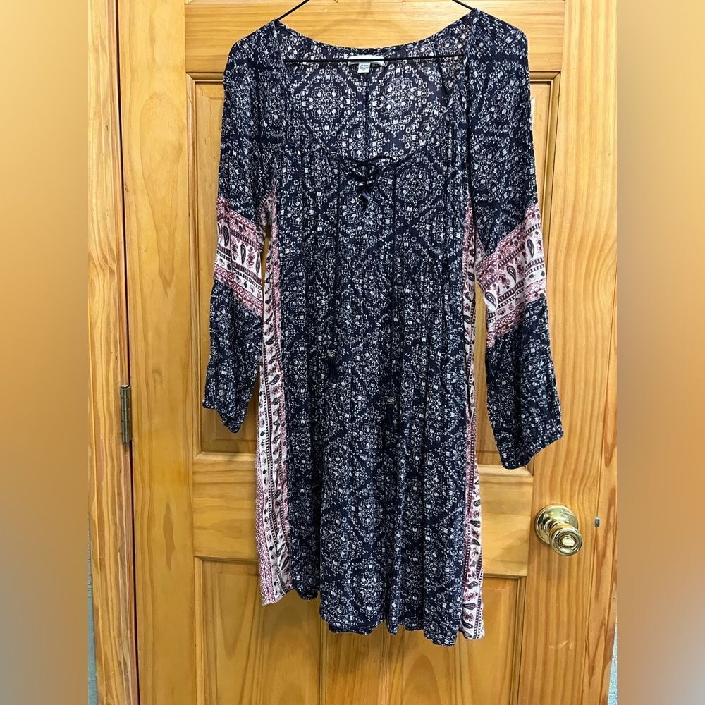 American Eagle printed dress with front tassel ties size Medium